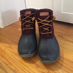 New sperry boots